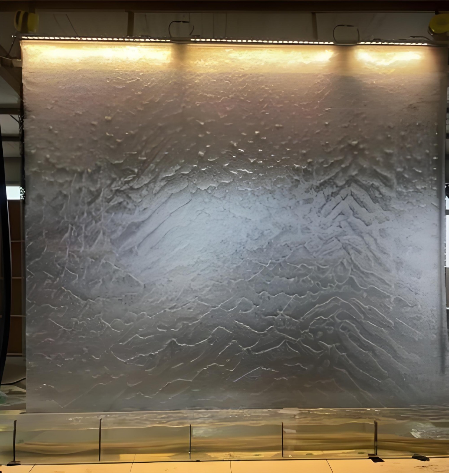 Hand-cast textured glass